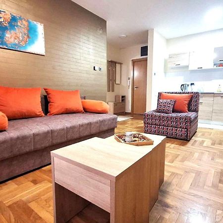 Apartment Vas Raj Novi Sad Exteriör bild