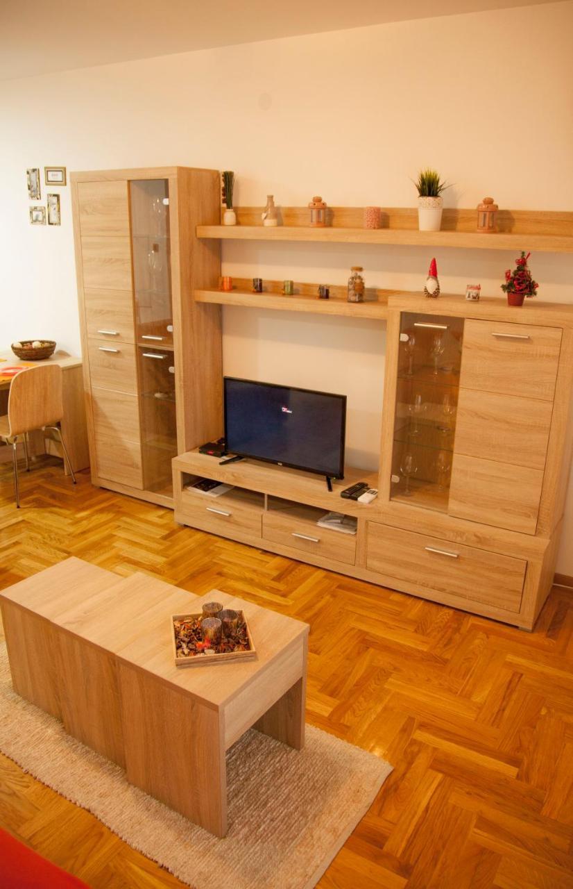 Apartment Vas Raj Novi Sad Exteriör bild