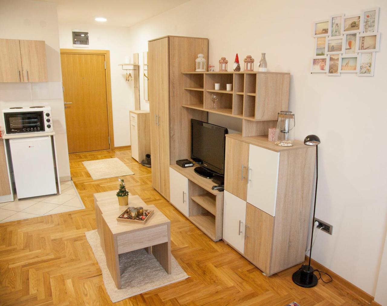 Apartment Vas Raj Novi Sad Exteriör bild